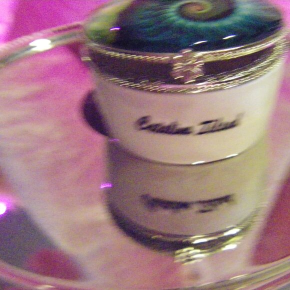 Hinged Trinket Box Catalina By The Sea White With Glass Top - Picture 3 of 6